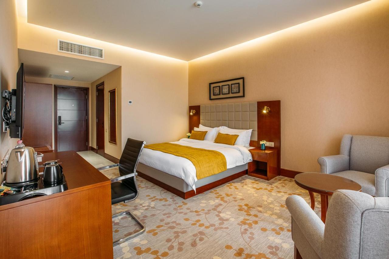 Horizont Hotel Tiflis Exterior foto