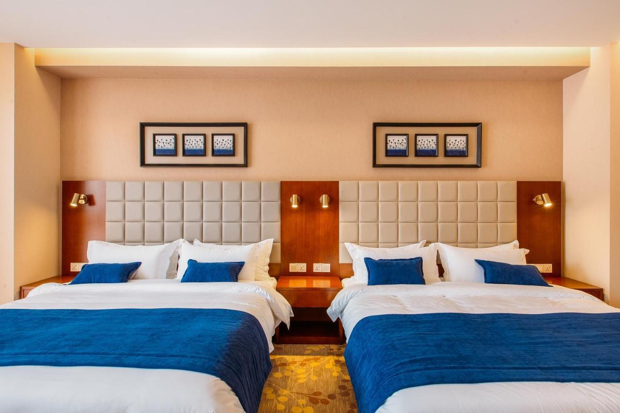 Horizont Hotel Tiflis Exterior foto